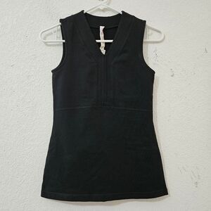 Lululemon Athletica Tanktop Sleeveless Size 4 SALE!